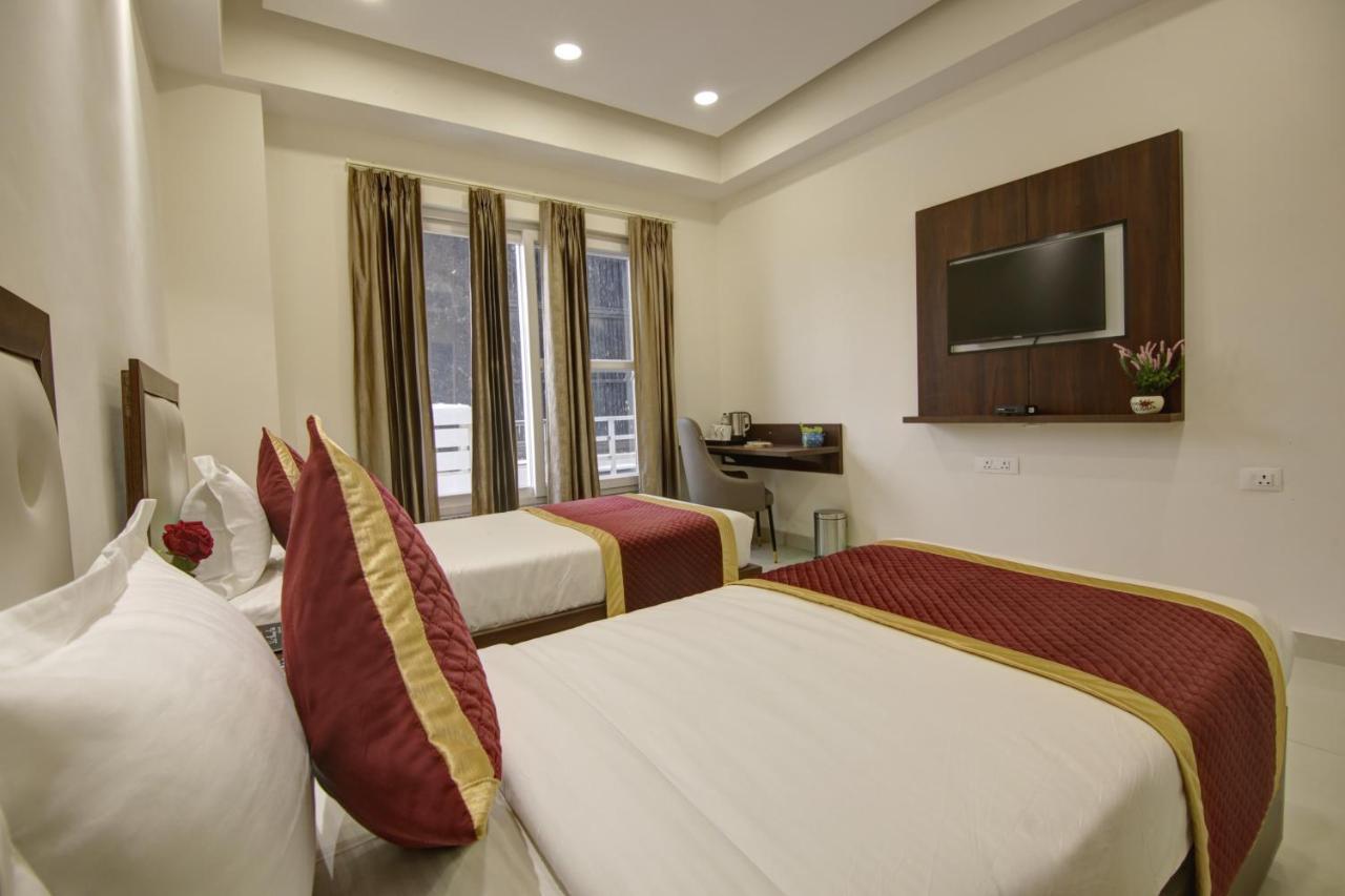 Hotel La Mirage Noida Extérieur photo