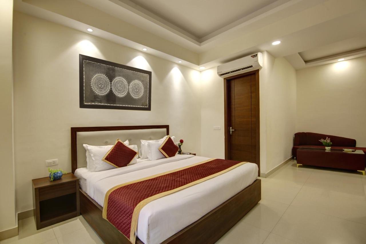 Hotel La Mirage Noida Extérieur photo