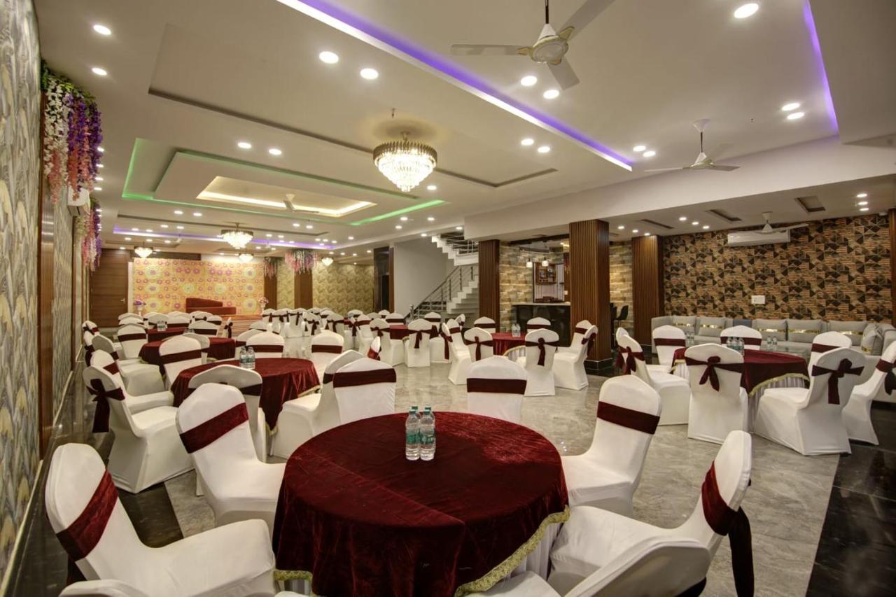 Hotel La Mirage Noida Extérieur photo